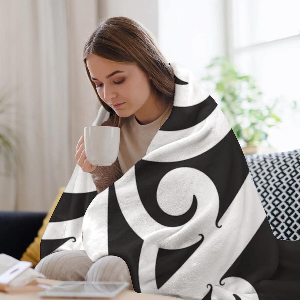 Black and White Layered Maori Koru Design Throw Blanket Vintage Soft Big Blankets Sofas Of Decoration Blankets
