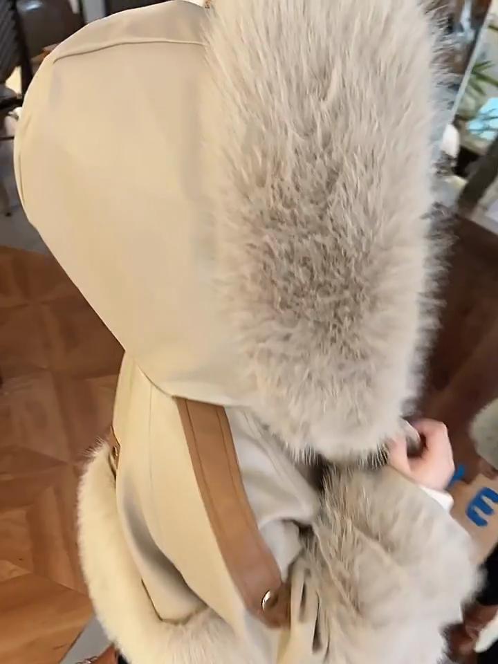 Girl's Coat In Autumn and Winter, Winter Western Style Plus Velvet Fur Coat