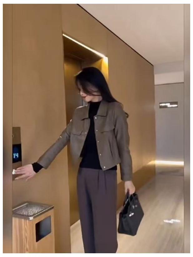 Women's Petite High-Waisted Short Leather Jacket for Autumn/Winter 2025: New Arrival Lapel Motorcycle Outerwear