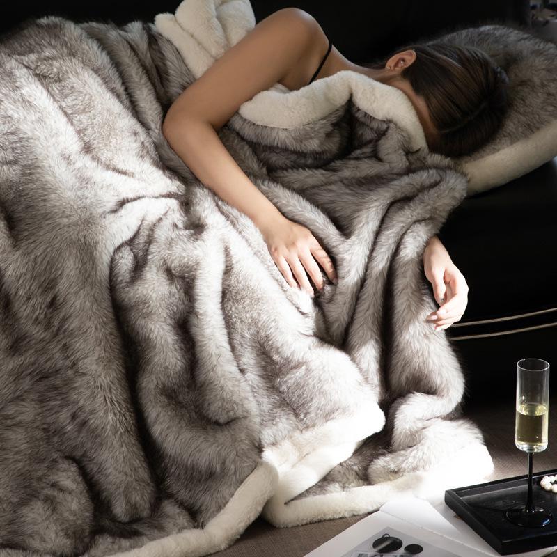 Luxury Faux Fox Fur Blanket: Thick, Warm Raschel Cover for Autumn/Winter, Perfect for Sofa or Air Conditioning Use.