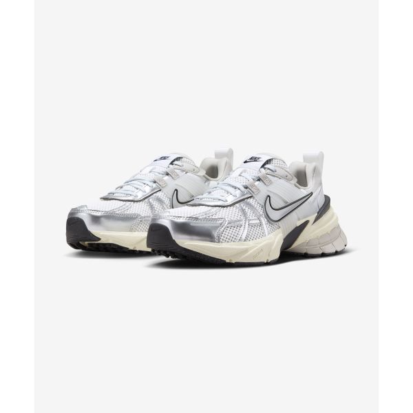 Nike V2K Run Summit White Women Sneakers Pure-Platinum Light-Iron-Ore Metallic-Silver FD0736-100