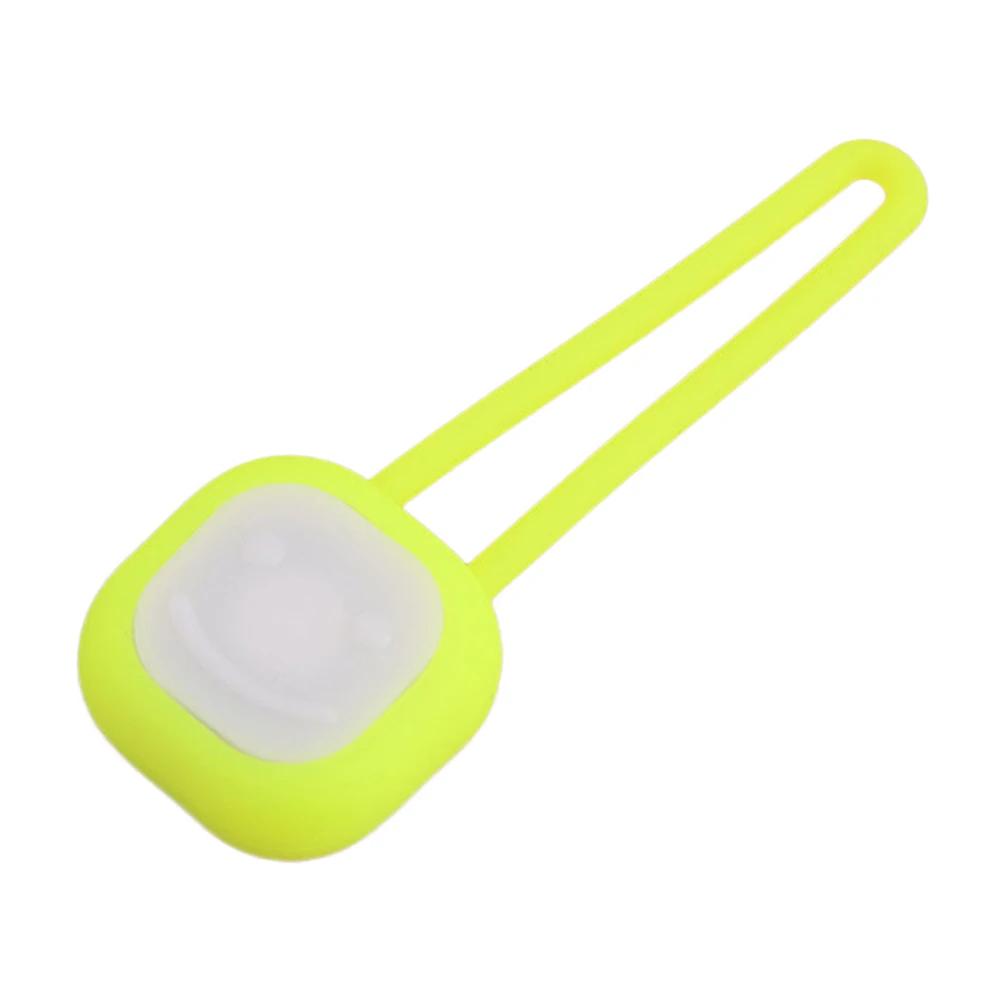 Dog Pet Pendant Night Light Waterproof Led Safety Pet Collar Pendants Lighted Puppy Flashing for Outdoor Hiking Training Walking