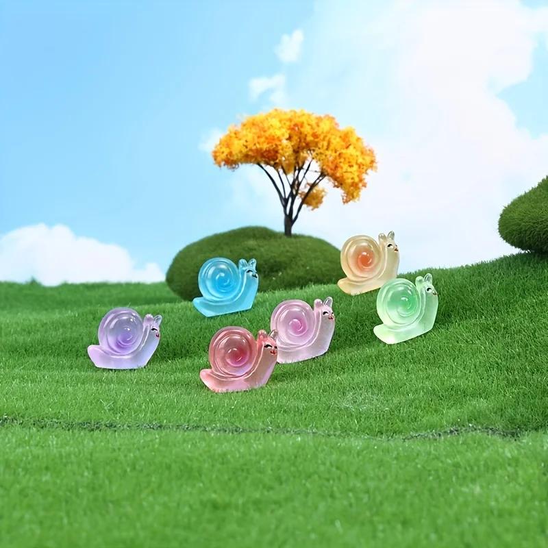 50Pcs Glow-In-The-Dark Miniature Snail Resin Figurines Diy Ornament Accessories For Home Micro Fairy Garden Landscape Decor