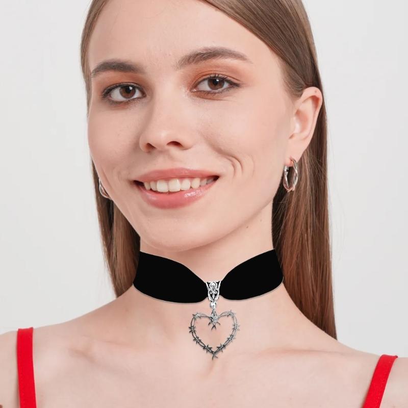 Gothic Barbed Wire Thorns Heart Necklace Soft Velvets Choker Necklace,Aesthetic Necklace Trendy Jewelry Gifts for Womens