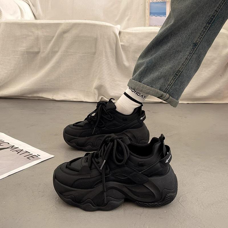 

European station platform dad shoes women s spring and autumn fried street shows small feet, new popular casual sports shoes 35