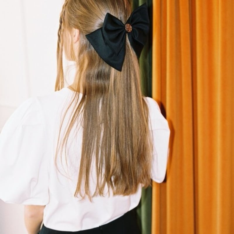 THE ASHLYNN LOGO RIBBON HAIR PIN