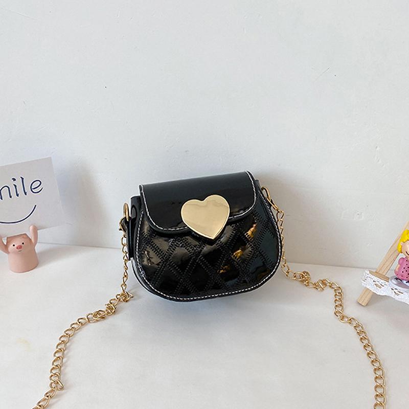 Cute Little Girls Mini Shoulder Bag For Kids Coin Purse Small Handbags Lovely Patent Leather Peach Heart Crossbody Shoulder Bag