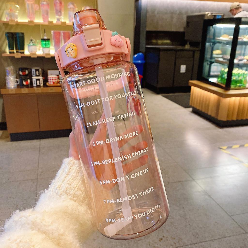Large Capacity Sports Kettle 2 Liters Trend Straw Cup with Scale, Portable, Simple, Leak-proof and Drop-resistant Water Cup