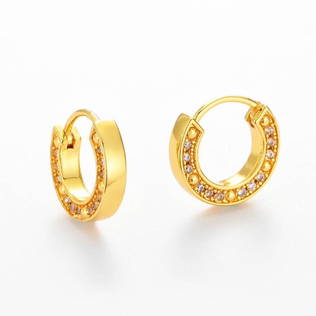 Trendy European and American Zirconia Earrings: Simple, Fashionable Ear Studs with Niche Design
