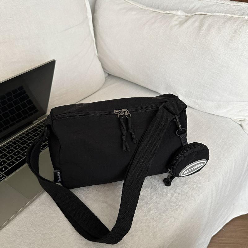 

Повседневная, простая и универсальная, легкая и вместительная однотонная сумка для выхода, портативная и модная наплечная сумка-мессенджер, женская сумка. чёрный