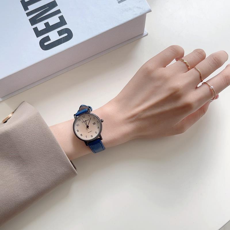 New Fashion Women Watches Casual Leather Belt Watches Simple Ladies Round Digital Quartz Wristwatches