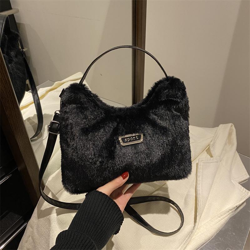 Women's bag autumn and winter cute plush handbag 2025 new foreign style versatile underarm bag niche design messenger bag