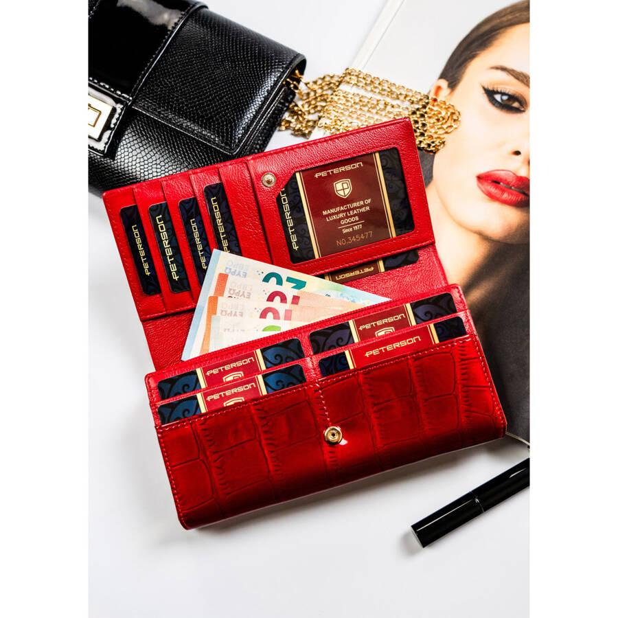 Damski portfel z motywem skóry krokodyla Peterson