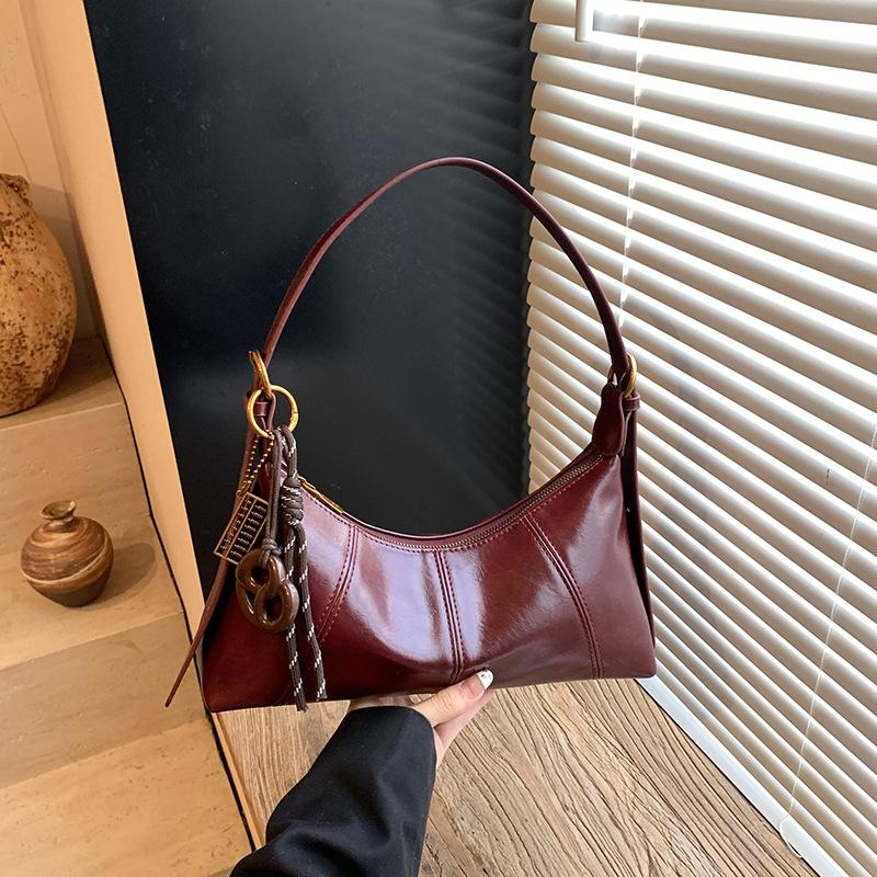 

Ретро сумка подмышку женская 2025 осень новая модная сумка-багет подмышку текстурная сумка на плечо сумка для поездок single bag бордовый