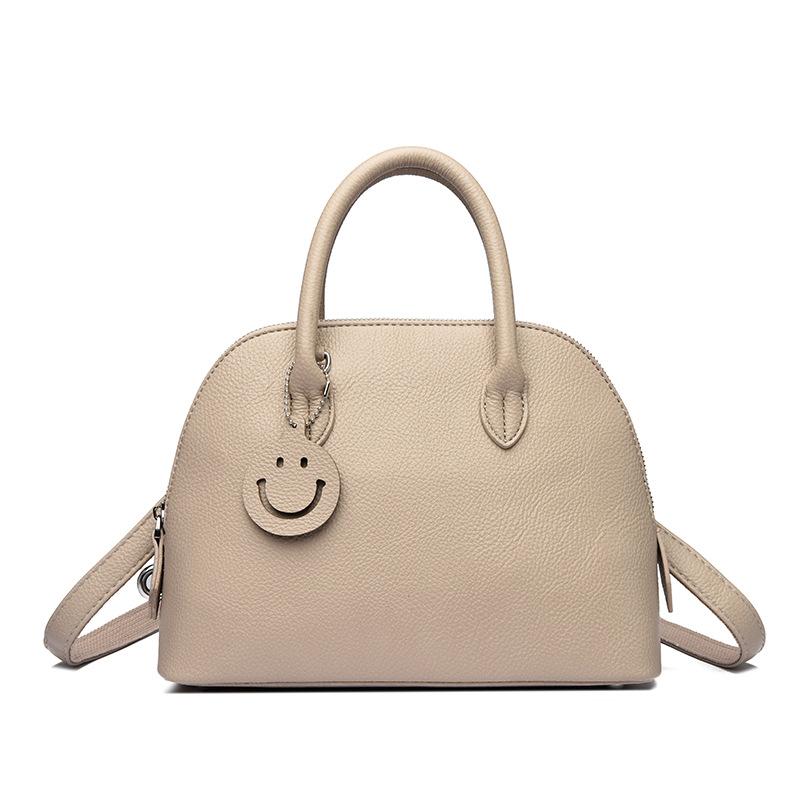 A Fashionable Single-shoulder, Crossbody, Hand-held Shell Bag with A Large Capacity for Commuting