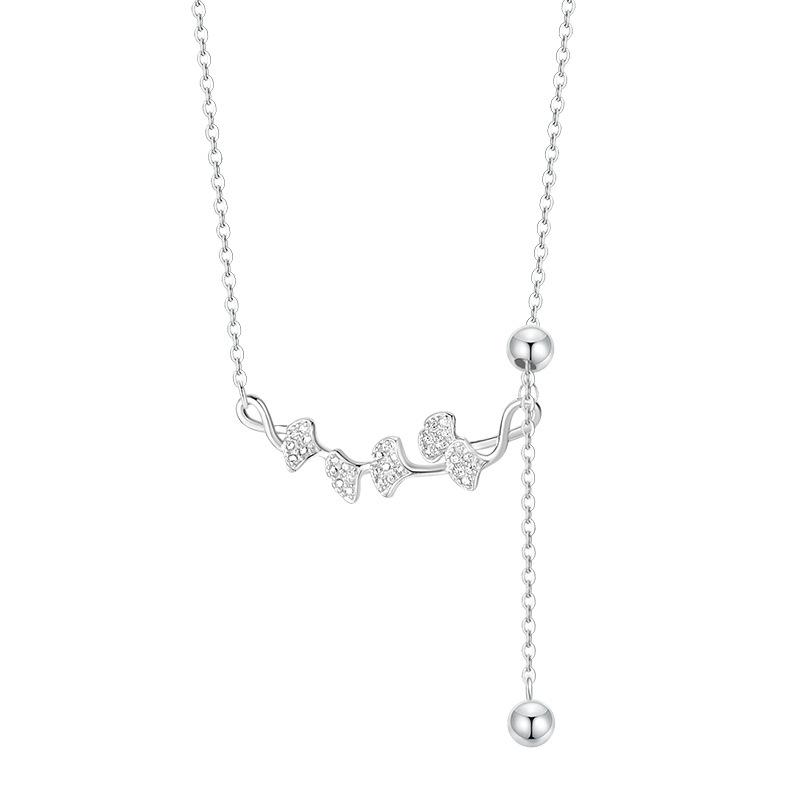 

Ожерелье с кисточками в виде абрикосовых листьев. Изысканный и элегантный стиль, небольшой и популярный дизайн с бриллиантами, легкая роскошь и высококачественная цепочка для воротника.