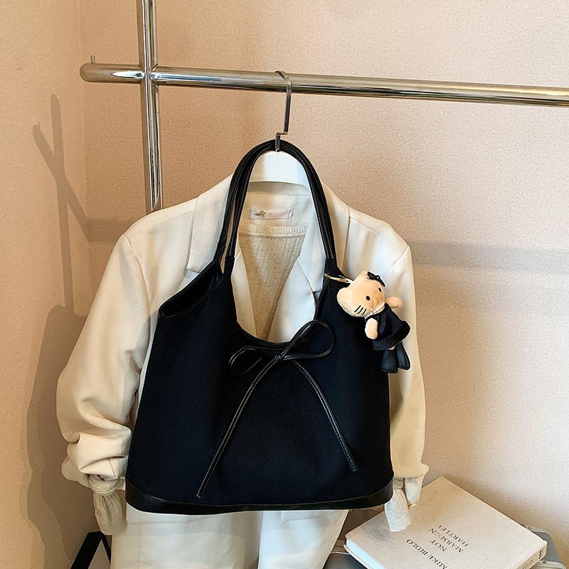 Autumn and Winter New Commuting Large-capacity Tote Bag 2025 Women's Casual Simple and Versatile Ins Shoulder Bag