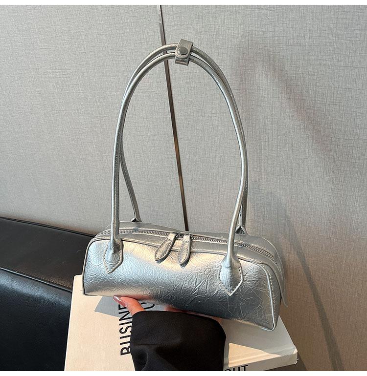 2025 popular French niche bag women's retro underarm baguette bag commuter fashion casual versatile portable shoulder bag