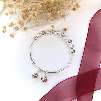 Modetransfer Perlen Glockenarmband Mädchen Süß Vielseitig Temperament Armband Silber Perlen Einfaches Armband mit Accessoires