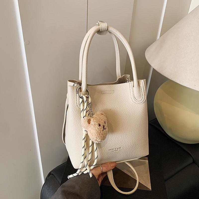 Bucket Bag Women's Simple Bag Summer New Fashion Trend Shoulder Bag Simple Versatile Messenger Bag