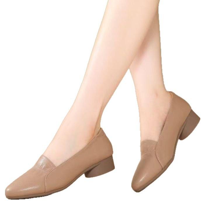 Pointed soft leather single shoes New year's flat-bottomed shallow mouth leather shoes Comfortable soft-soled soft leather shoes