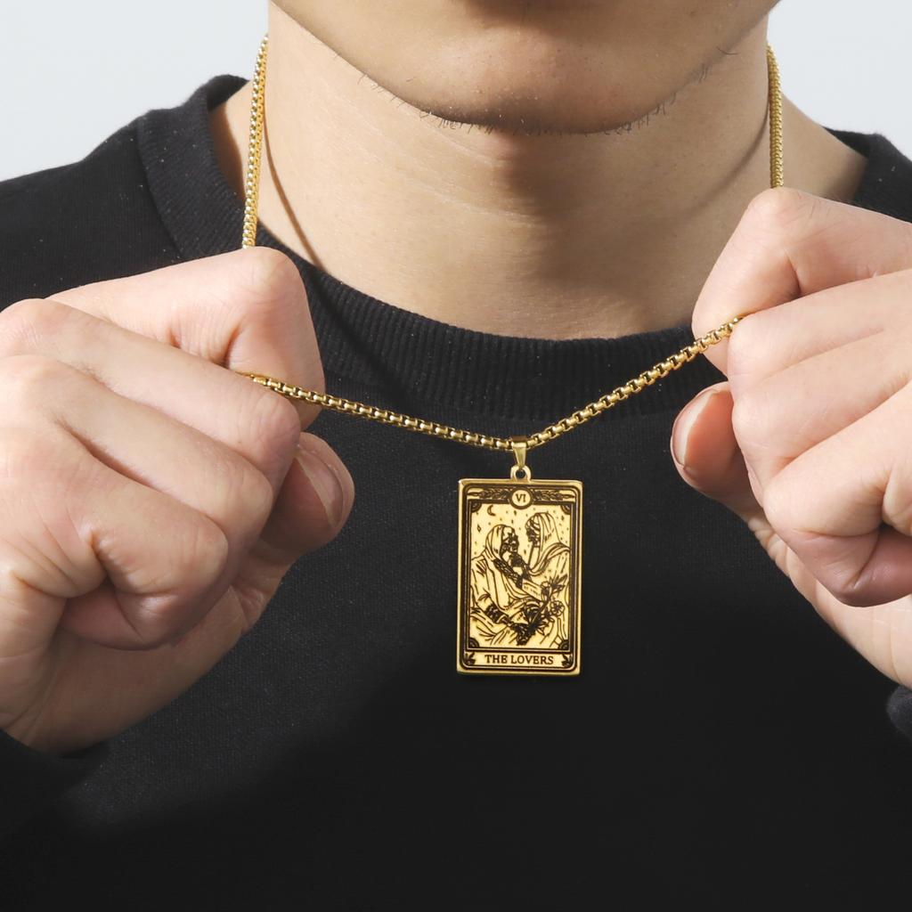 Collana Tarot Scheletro Calendula Strega Talismano Acciaio Inossidabile Coppia Teschio Abbraccio Collana Gay Amuleto Gioielli Regalo di Halloween