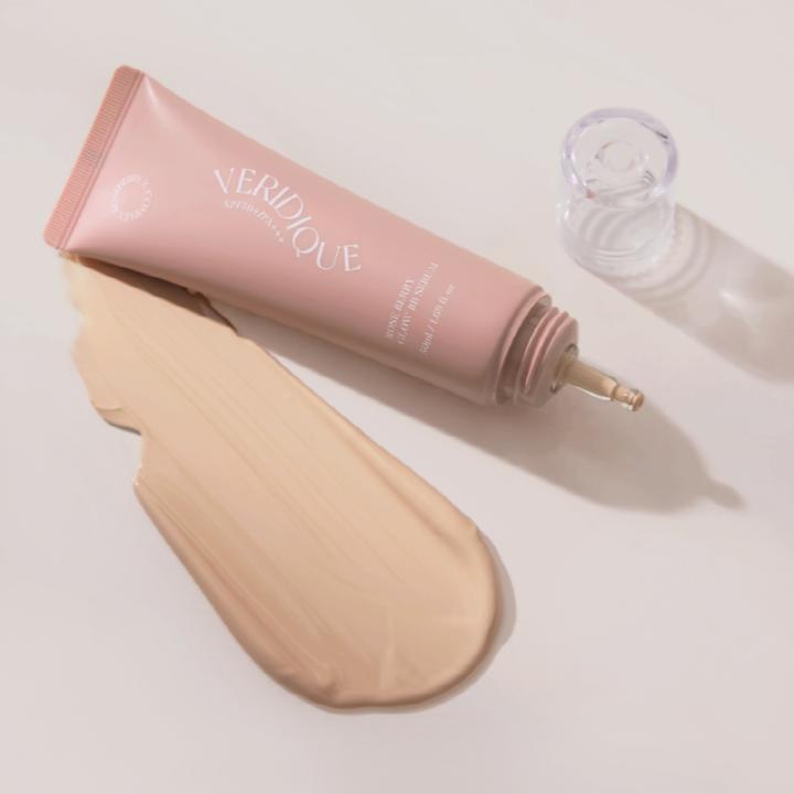 

Veridique BB Serum Roseberry Glow SPF50+/PA+++ 50мл — Веганская осветляющая BB-сыворотка против морщин и для защиты от УФ-лучей