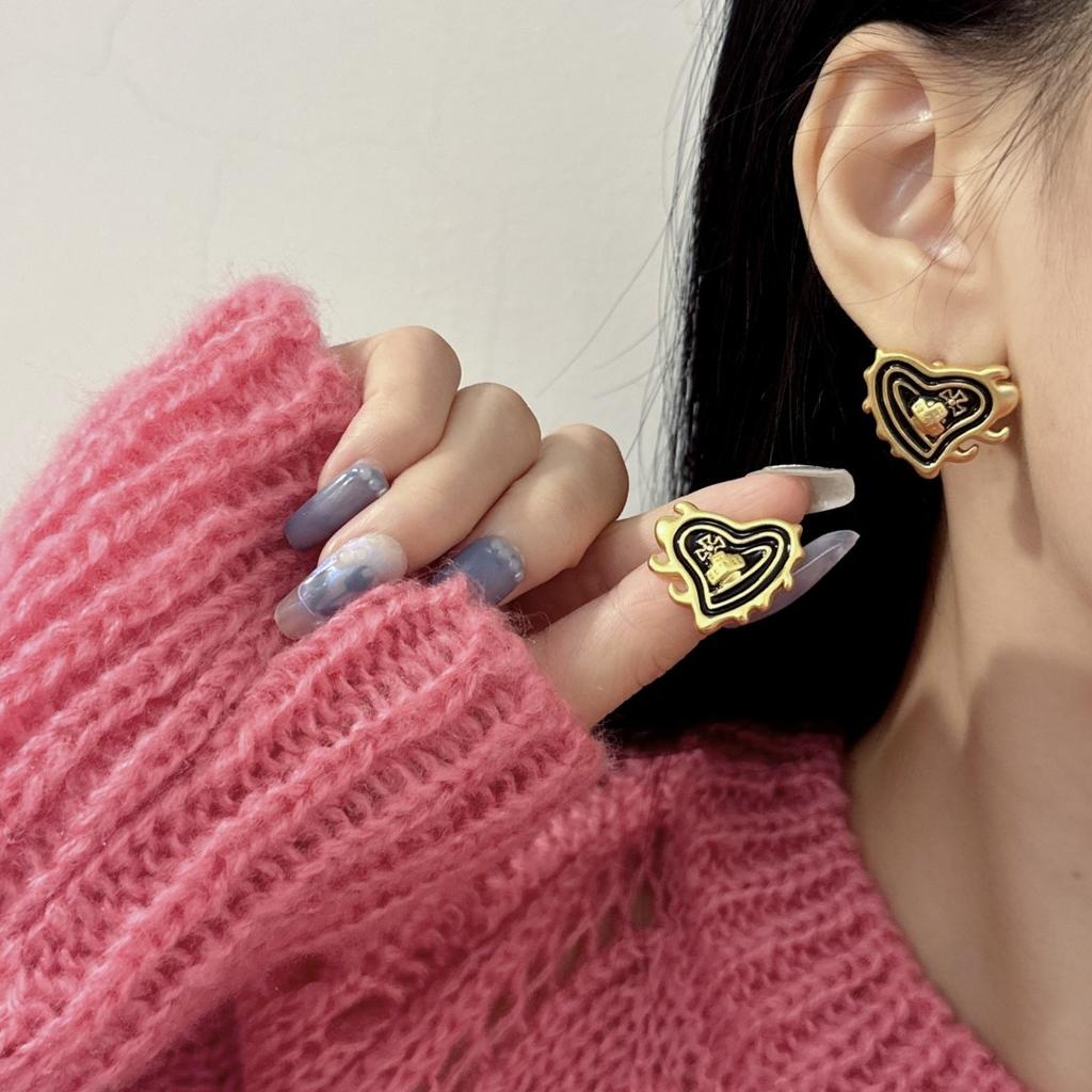 French Design Drip Glazed Love Earrings for Women, New Simple and Fashionable Earrings