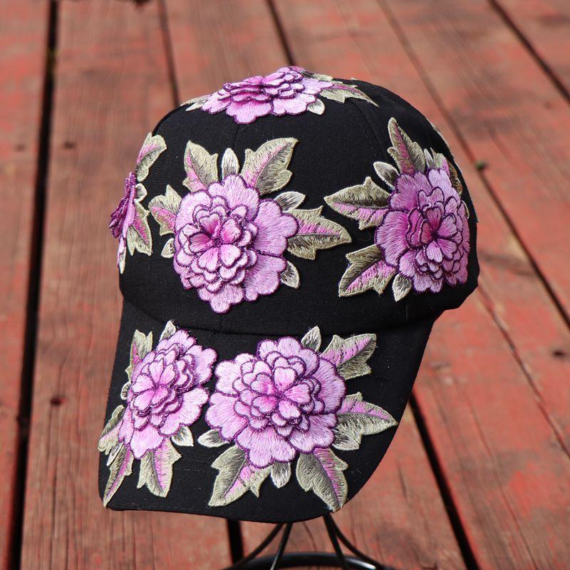 

Шикарный национальный стиль дизайна с цветочной вышивкой Леди Бейсболка Женская шляпа для отдыха head size 57cm