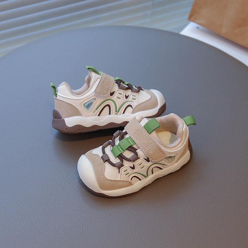 

Осень 2025 новые мужские и женские туфли для младенцев и малышей, мягкая подошва, нескользящие, с защитой от ударов, дышащие, одинарные туфли, модные и универсальные 20 коричневый