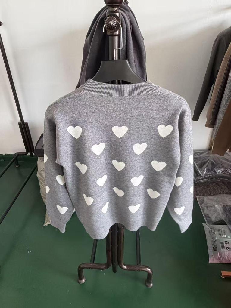 Women's Heart Shape Jacquard Knit Sweater - European & Korean Style, Loose Fit for Autumn/Winter