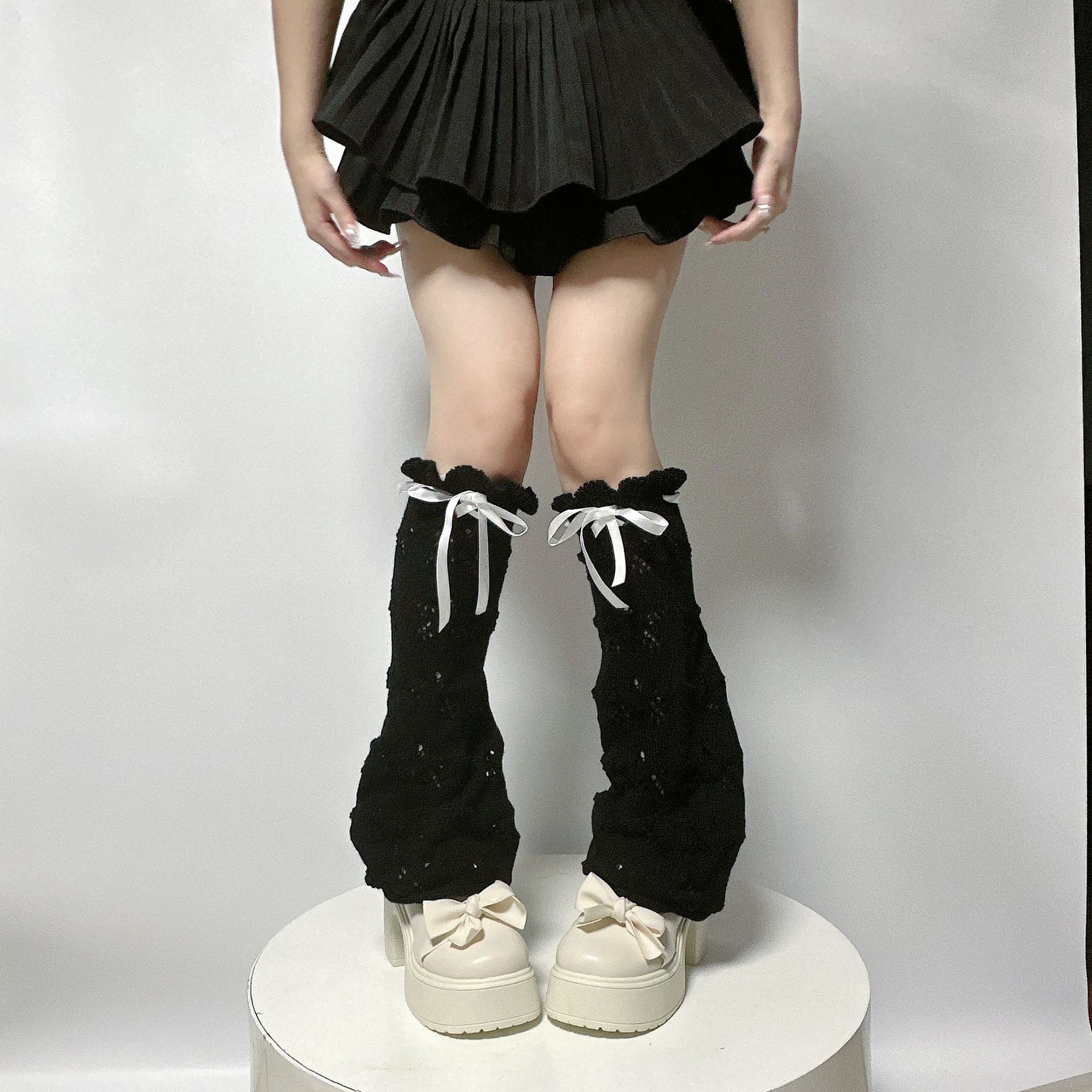

Y2K Ribbon Leg Warmers Hollow-out Bow Tie-on Socks Kawaii Summer Stacked Socks Harajuku Women Adjustable Lace-up Crushi Socks One Size чёрный