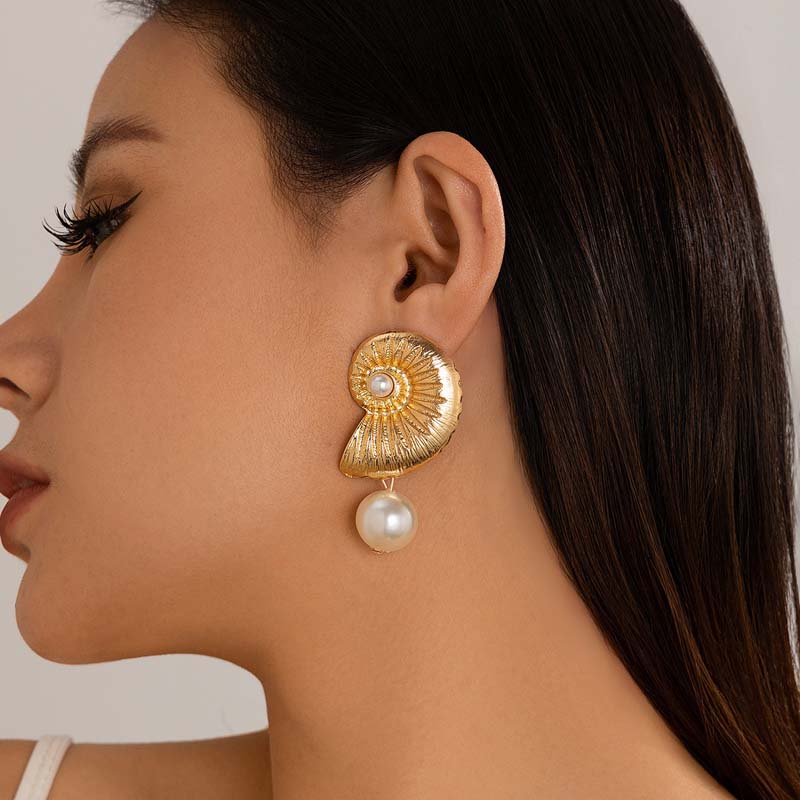 Fashion Gold Color Shell Pearl Pendant Earrings For Women Exaggerated Metal Geometric Temperament Earrings Jewelry Accessories