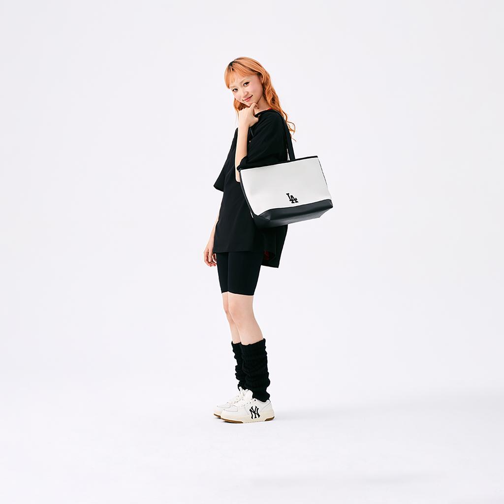 New MLB Polyester Blended Cotton Tote Travel Bag Student One Shoulder Handbag Regular Unisex Cream 3AORL104-07CRM