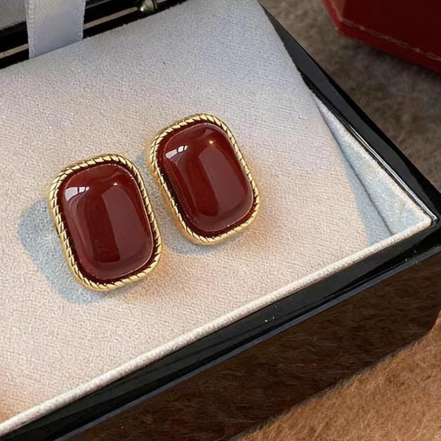 Retro Hong Kong Style Red Drip Glaze Stud Earrings For Women'S Spring And Summer Light Luxury Temperament High-End Earrings Niche Design New Earrings
