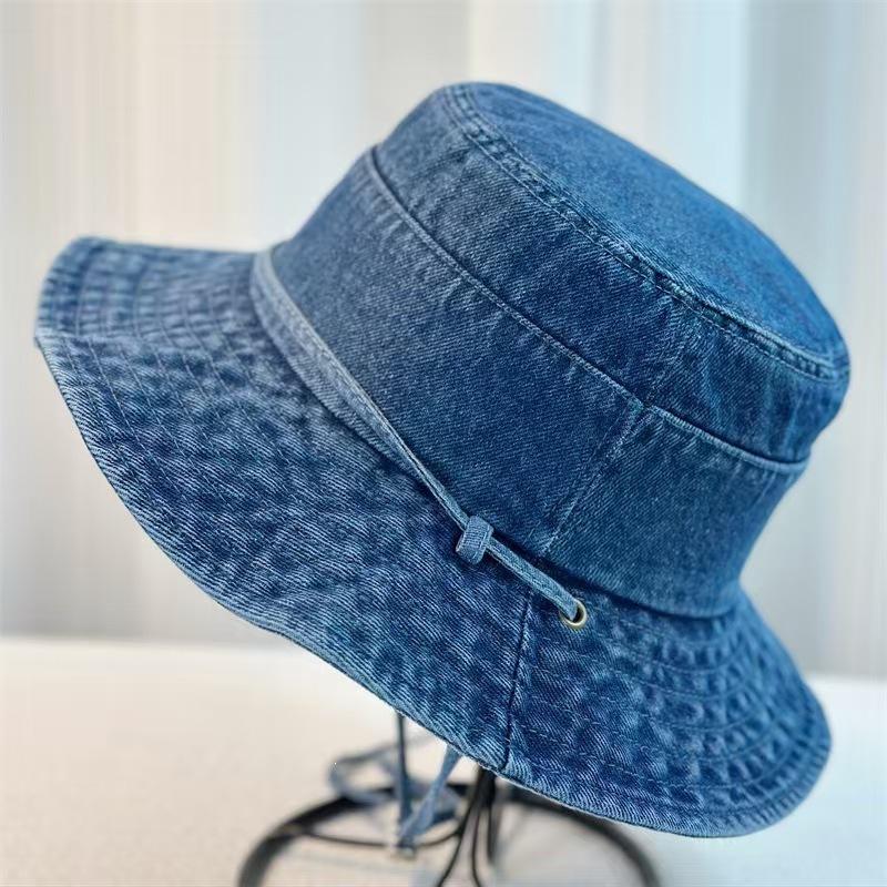Chapeau de bassin pour femme bleu foncé printemps et été chapeau seau cowboy pour homme chapeau d'extérieur protection solaire cordon respirant chapeau polyvalent