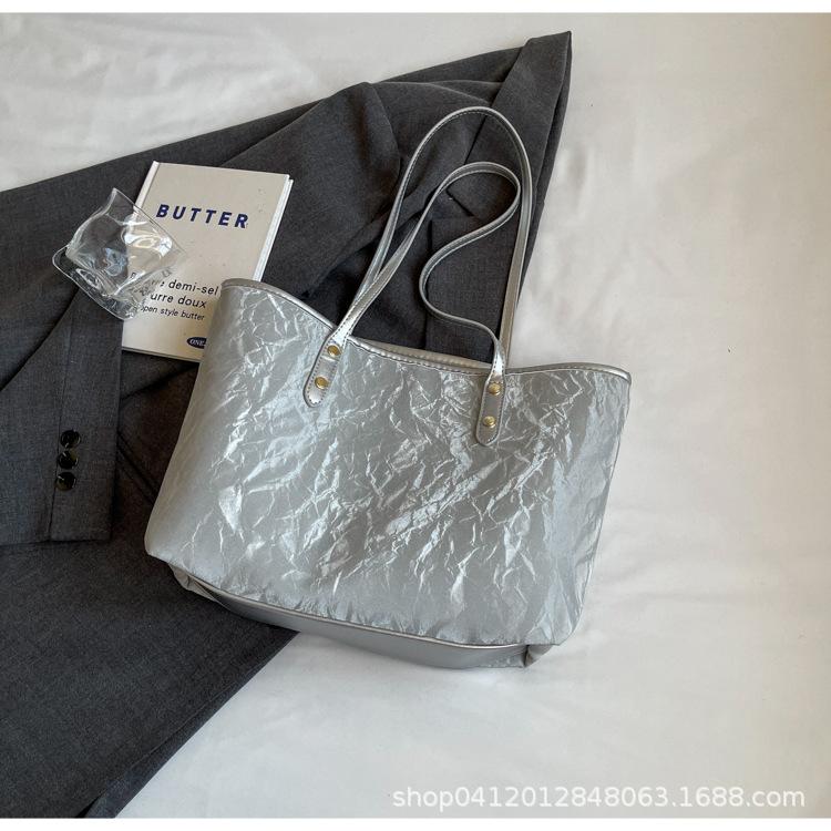 

Popular large-capacity bag women s 2025 new trendy summer versatile niche shoulder bag casual commuter tote big bag