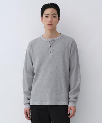 Warme Kleidung – Pullover & Langarmshirts