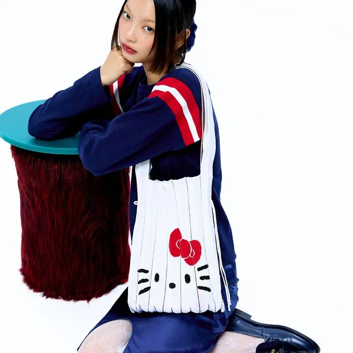 Lucky Pleats Knit M Hello Kitty Cream White