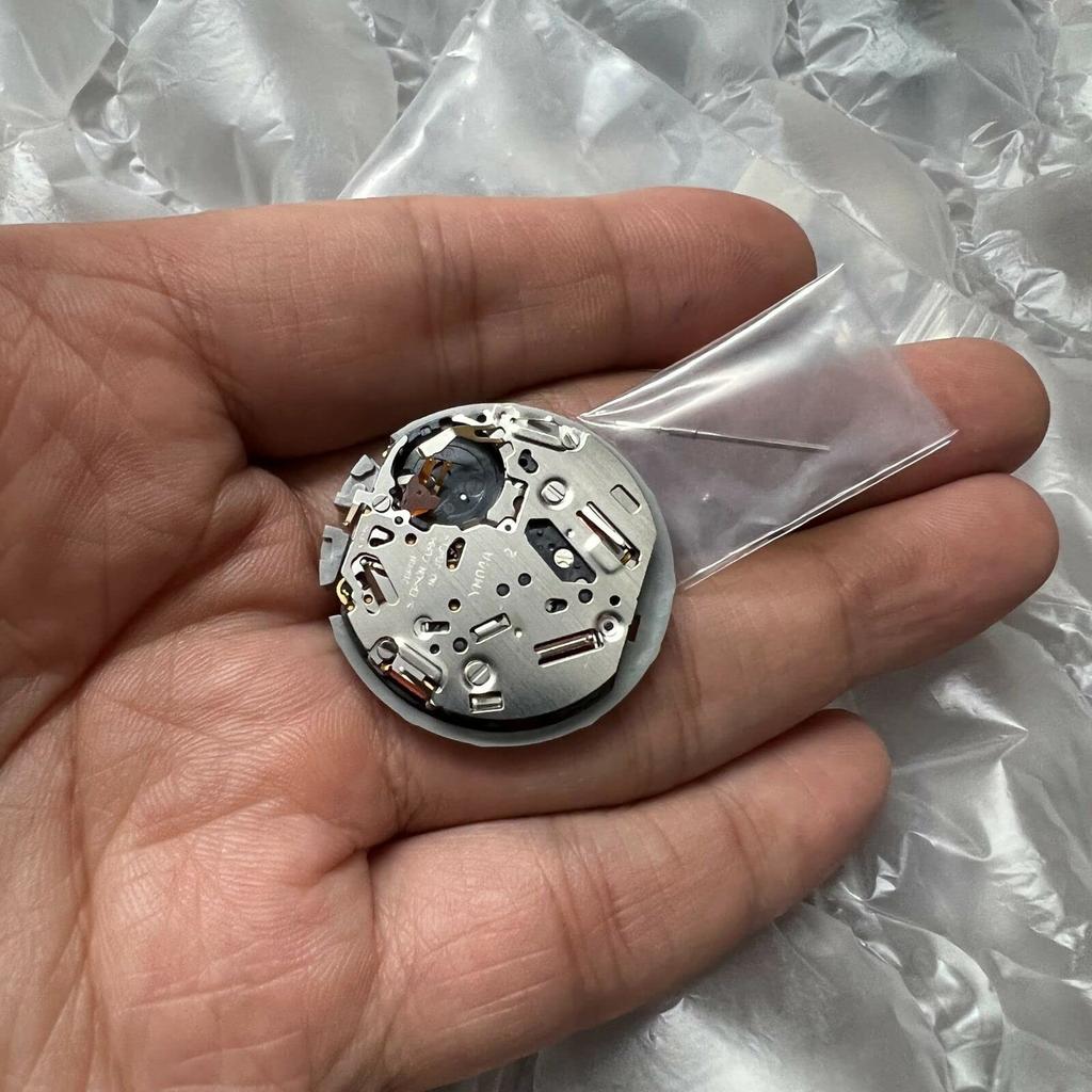Vedeți piese de reparare pentru ceasuri cu mecanism de cristal pentru YM04 YM04A pentru Epson, Hattori și TMI.