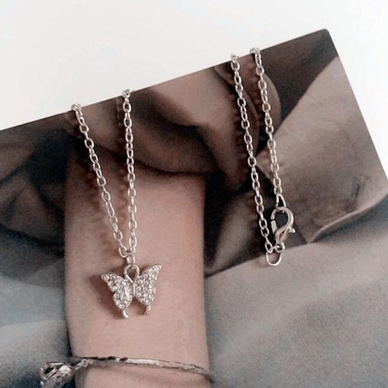 

Japanese & Korean Double Layer Butterfly Necklace: Women s Sparkling Diamond Choker, Spring/Summer Trend, Versatile Cool Style Clavicle Chain