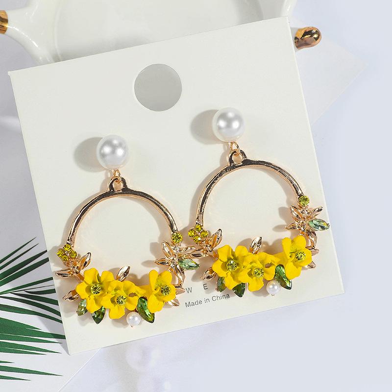 Brincos de Pétala Dongdaemun Primavera e Verão, Brincos Pequenos Frescos e Simples de Pérola e Diamante