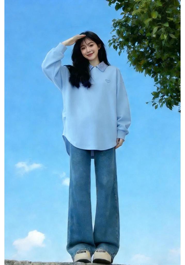 Maternity Spring/Fall 2026: Trendy Hoodie & Jeans Set