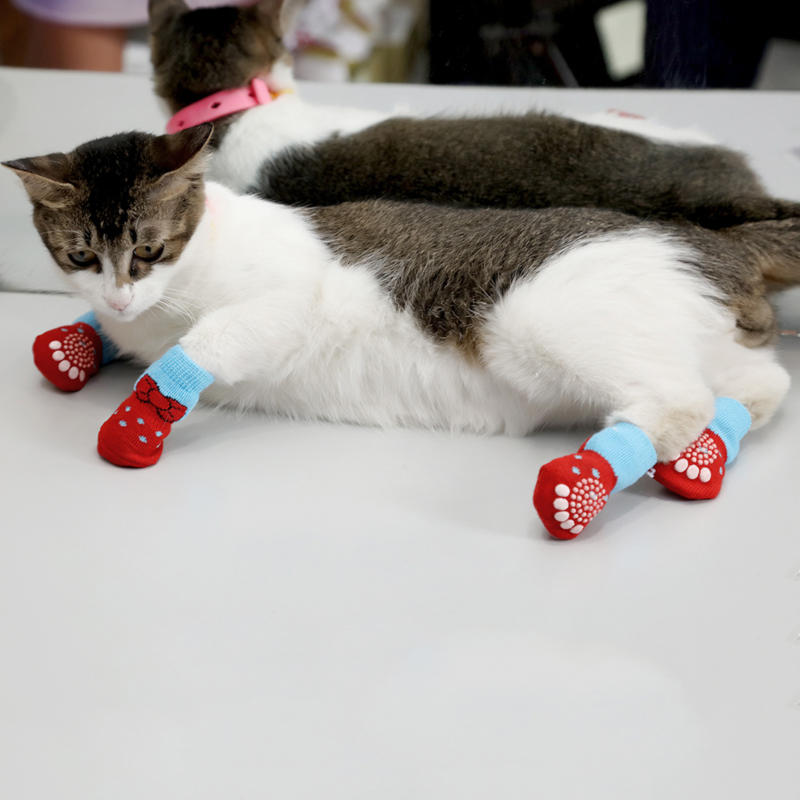 4PCS Warm Cozy Paw Protector Sock Set Cute Thick Knitted Anti Slip Socks for Small Dogs and Cats During Cold Seasons