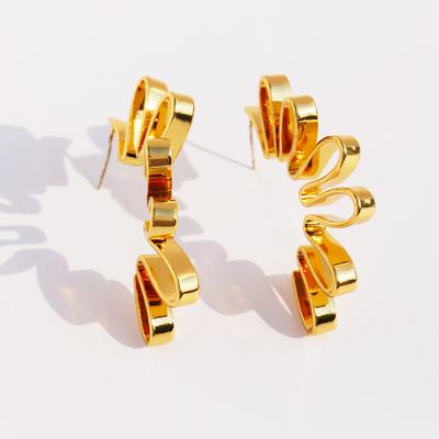 Creative Design Folding Line Metal Wind Abstract Earrings Fashionable Architectural Sense Exaggerated Stud Earrings 901