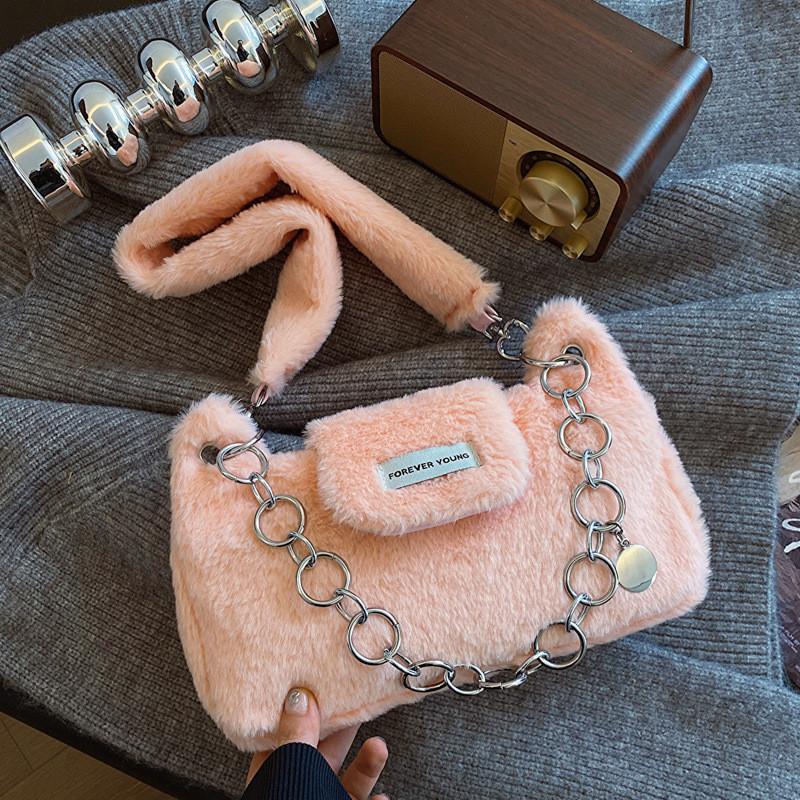 

Trendy Plush Handbag 2023 Autumn Winter Fashion Chain Shoulder Bag For Women Pink