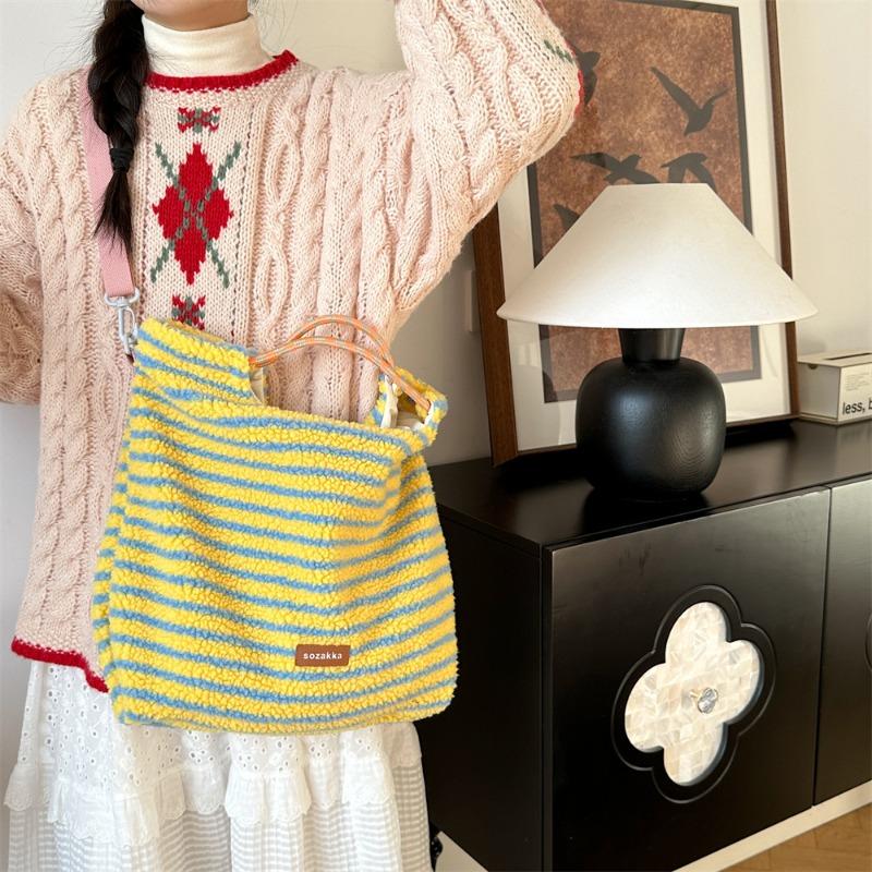 11 Retro Herbst- und Wintermode Gestreifte Plüsch Studentenhandtasche Große Kapazität Schulter Umhängetasche