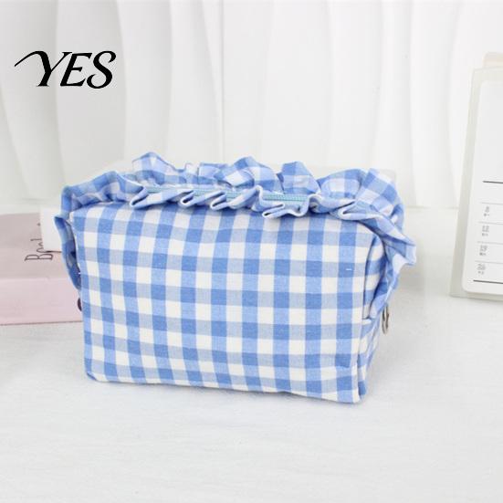 Makeup Organizer Bag Small Ruffled Grids Pouch, Portable Travel Cosmetic Bag, Fashionable Storage Case Lightweight Zippered Pouch for Toiletries