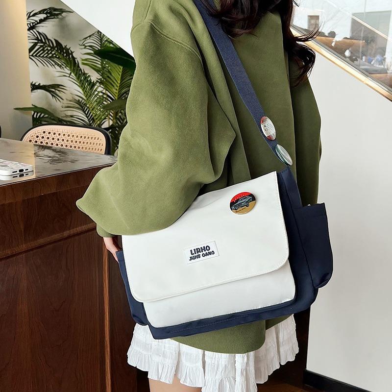 Retro Shoulder Bag Women's Large-capacity Student Class Messenger Bag Men's Simple and Versatile Messenger Bag