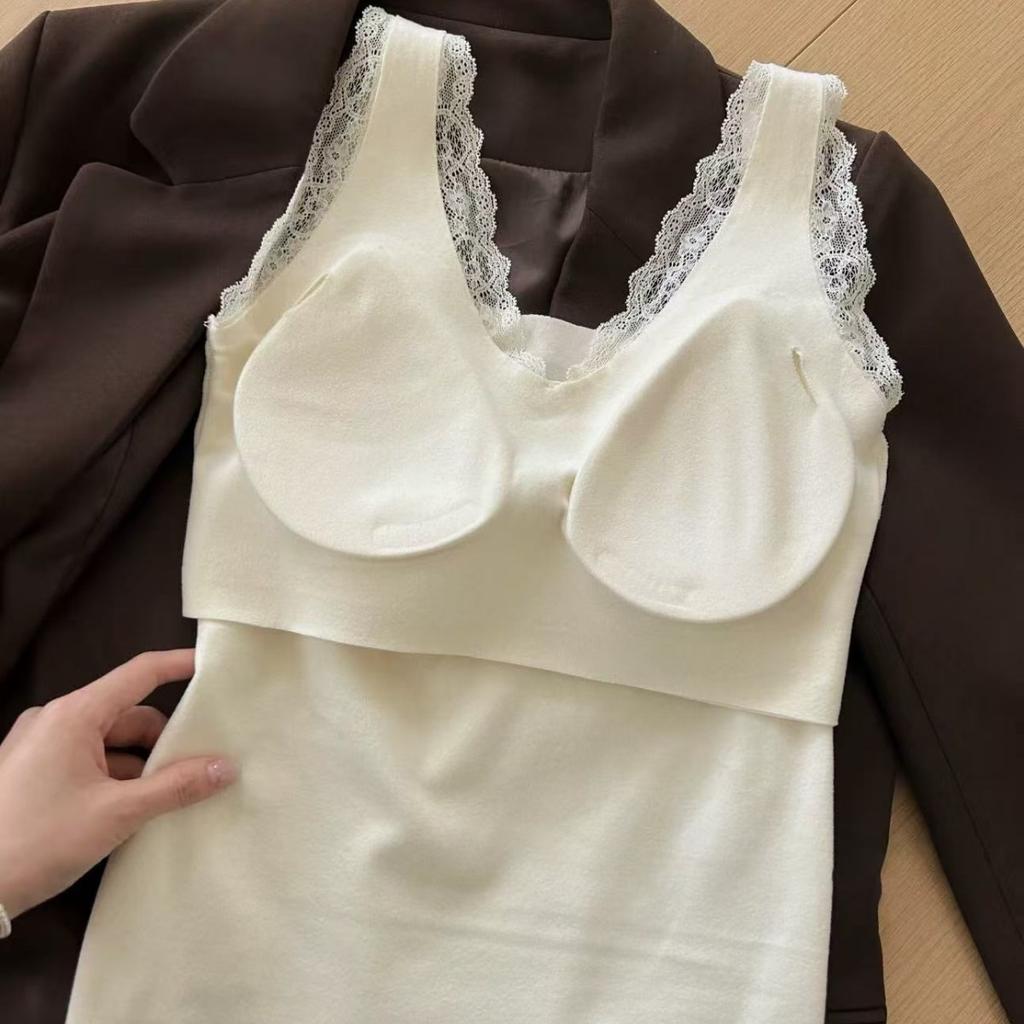 Spring and Summer New Thermal Vest, Velvet with Its Own Chest Pad, Lace Edge Inside, Low-necked Bottoming Shirt Can Be Worn Outside